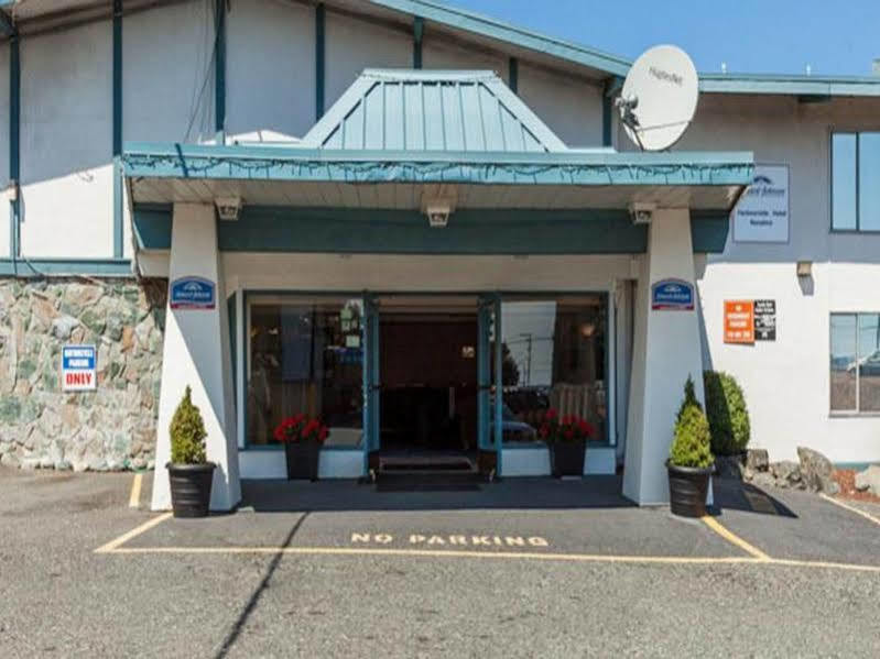 Howard Johnson By Wyndham Nanaimo Harbourside Eksteriør billede